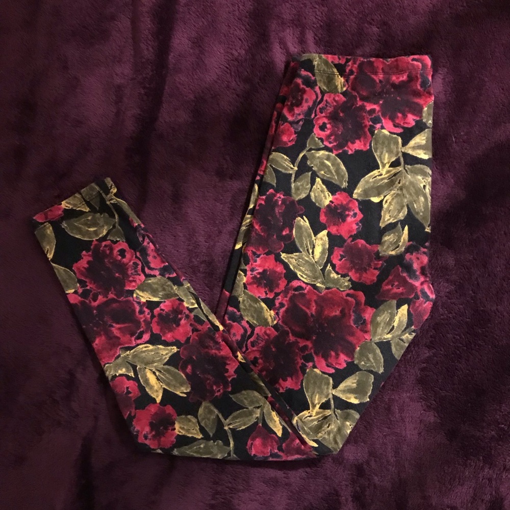 🌸 (2 For $5 BUNDLE) Floral Leggings